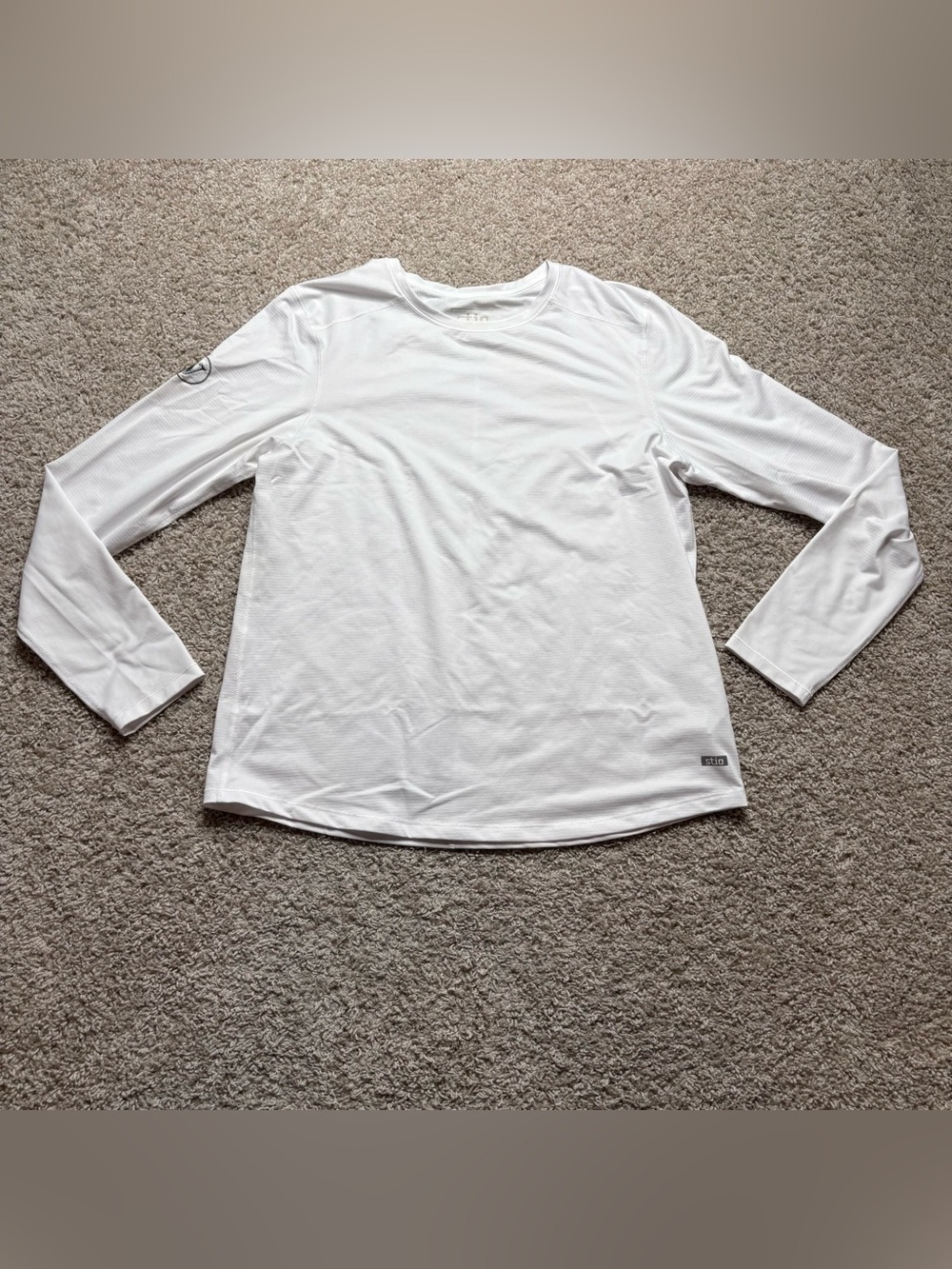STIO Women's Long Sleeve *V